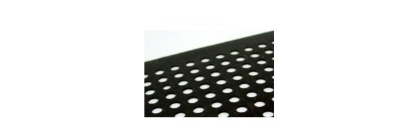 Adapters and mats